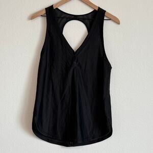 Lululemon Var City Tank Black Henley Mesh Sweat Wicking Open Back Perforated